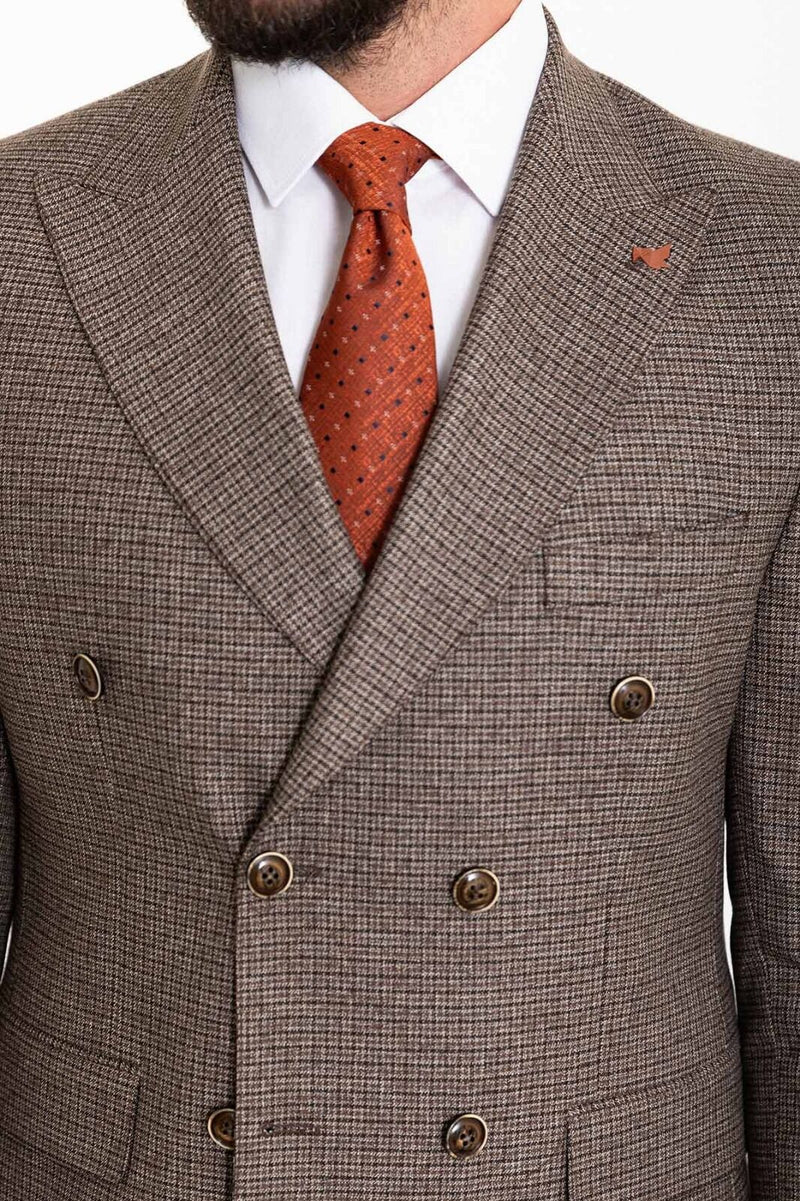MCR | Zweiteilig – Klassisches doppelreihiges Sakko und dunkelbraune Hose
